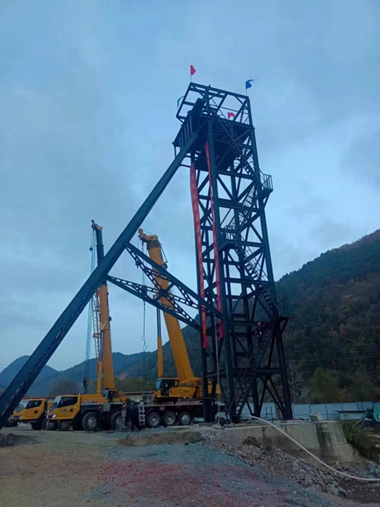 甘肅天水華遠礦業井架、箕斗、梯子間、提升系統制作安裝