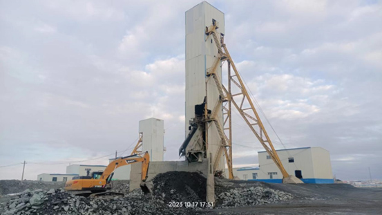 哈密博倫礦業主副井井架及提升系統制作安裝