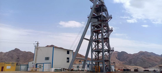 方脈礦業更換罐道繩、搖臺
